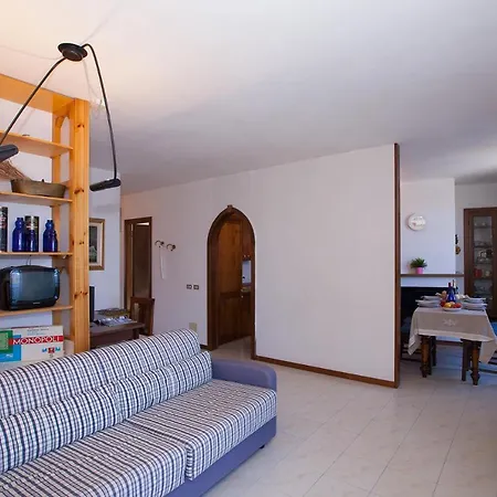 Sleeps 4 Varenna